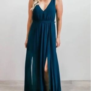 Baltic Born Hera Maxi Dress in Peacock V Neck Chiffon
Belted S